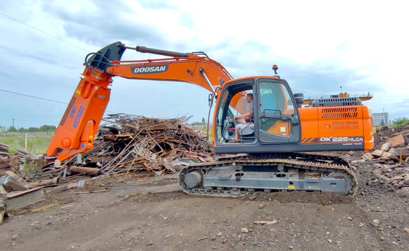 Steel scrap shears - IC 38 Steel scrap shears - IC 38